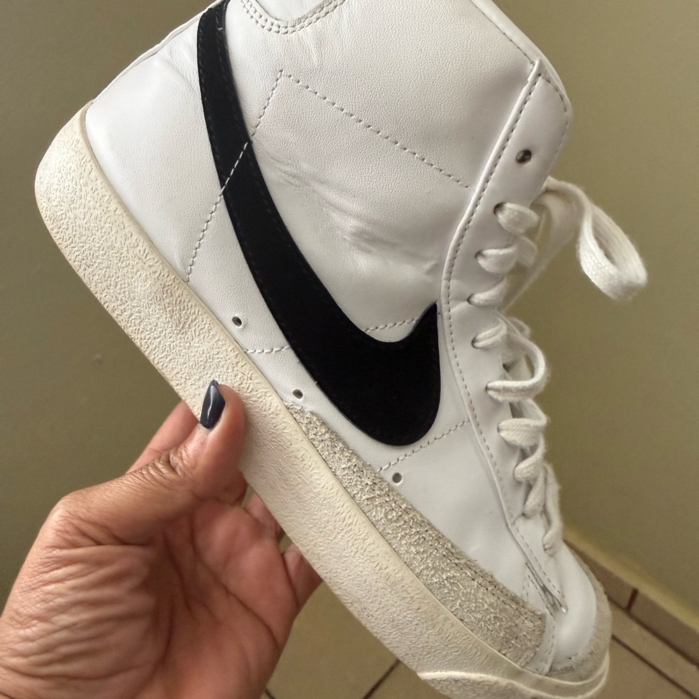 Nike White and Gray High-Top Athletic Shoes
